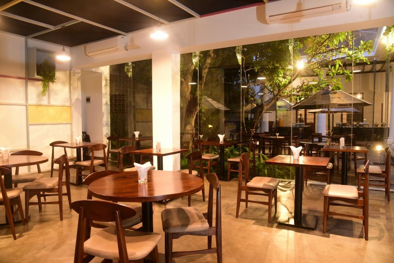 The Dutch Burgher Union - Dbu Colombo 4 Luaran gambar